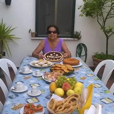 Bed And Brekfast Erminia Laino Borgo